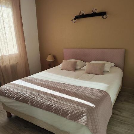 Hotel Le Sporting Beaumont-sur-Leze Zewnętrze zdjęcie