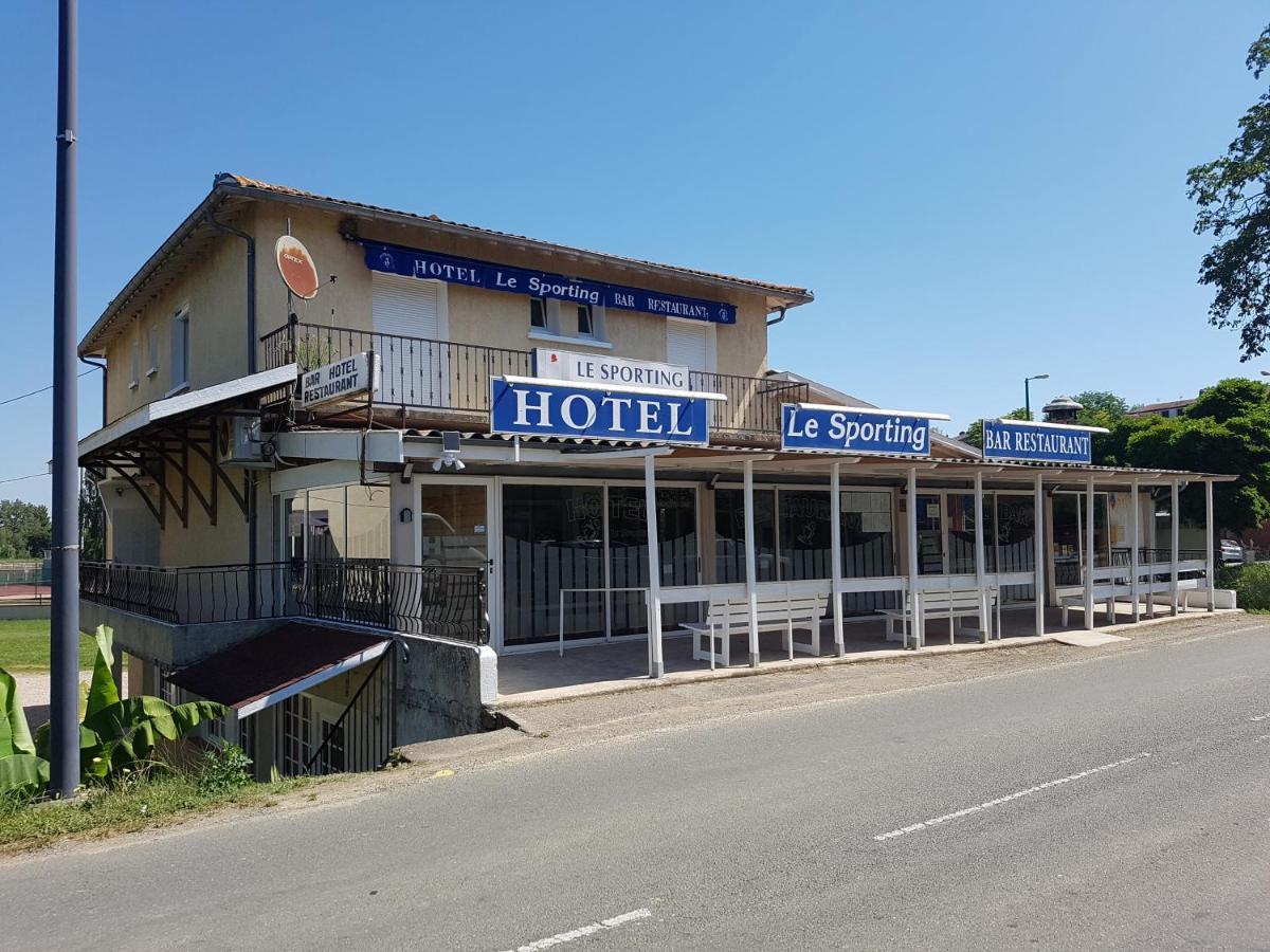 Hotel Le Sporting Beaumont-sur-Leze Zewnętrze zdjęcie