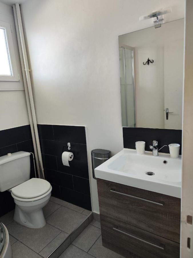 Hotel Le Sporting Beaumont-sur-Leze Zewnętrze zdjęcie